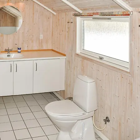 3 Bedroom Lovely Home In Nordborg Дом отдыха *